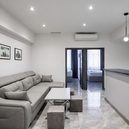 Ris Central Apartments יירבאן מראה חיצוני תמונה