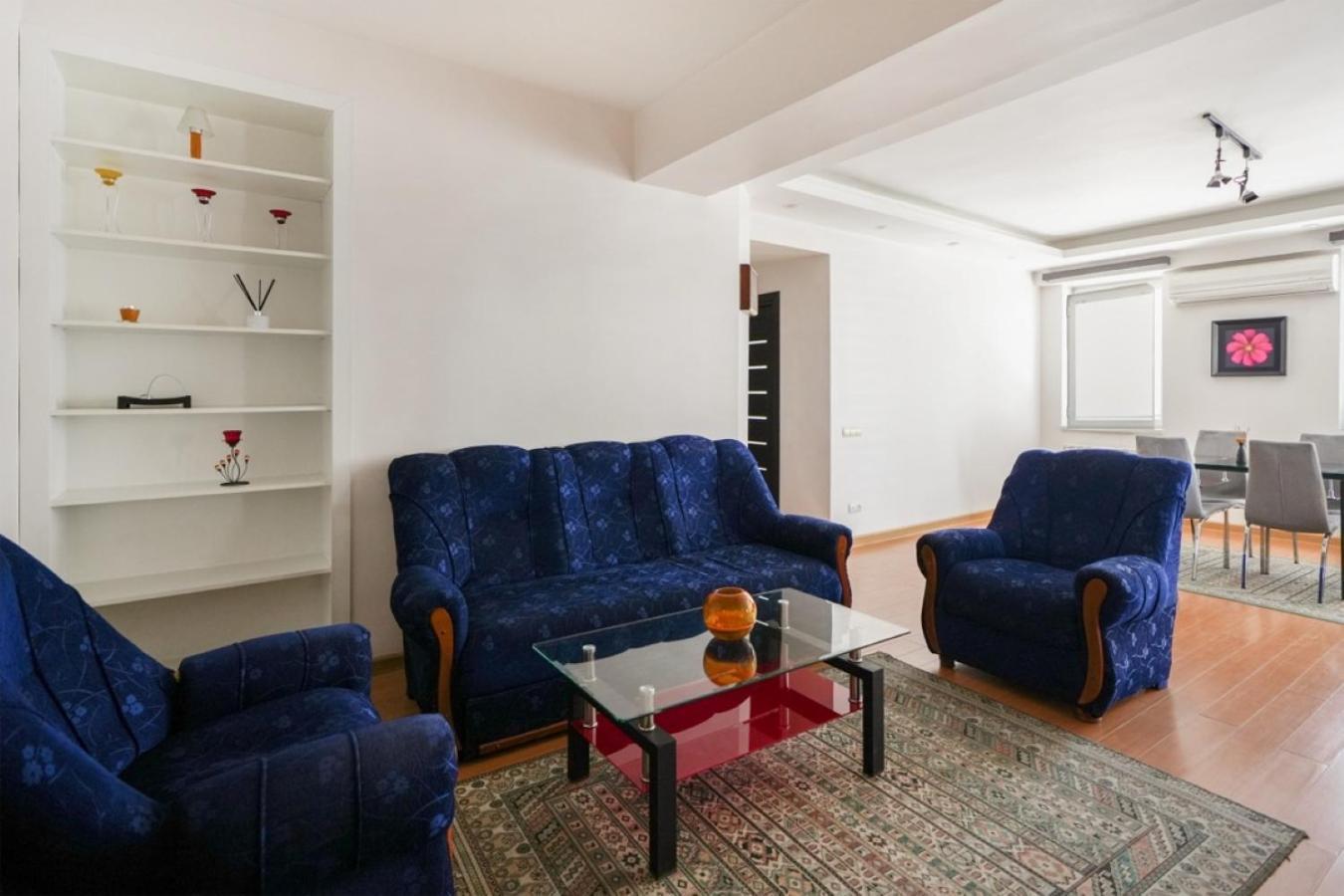 Ris Central Apartments יירבאן מראה חיצוני תמונה