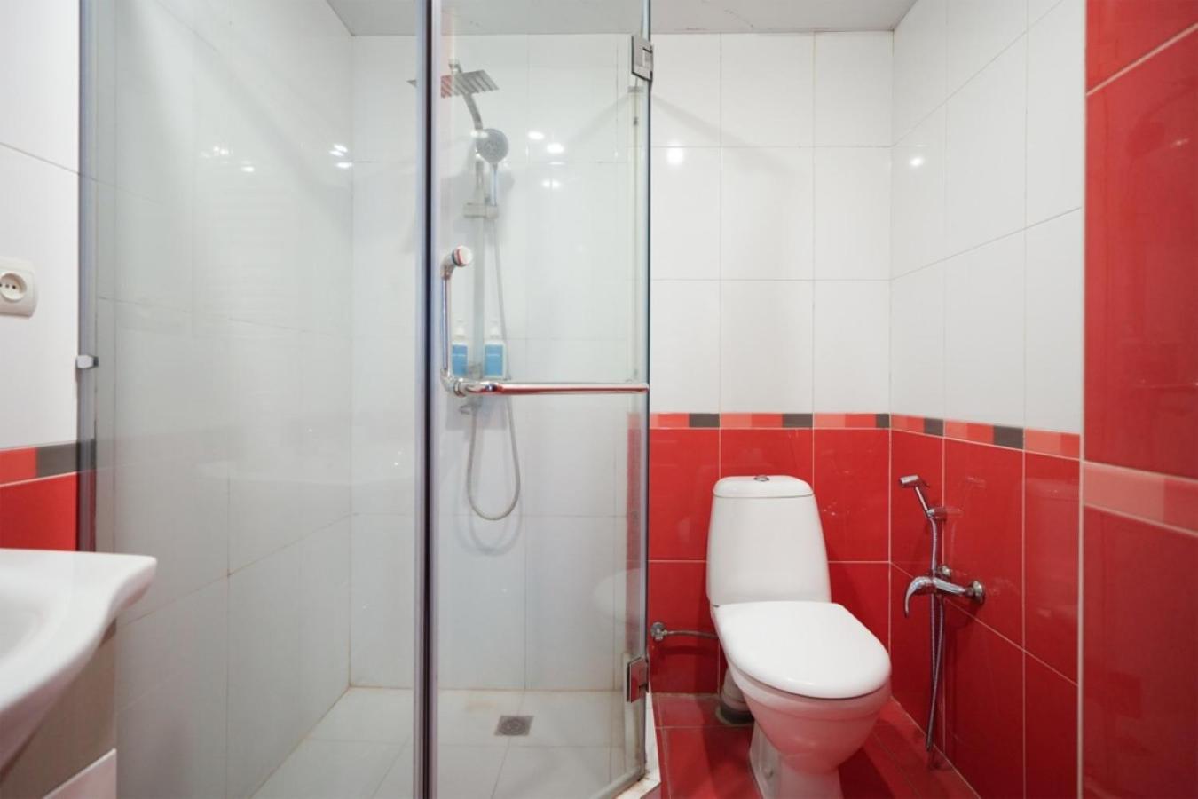 Ris Central Apartments יירבאן מראה חיצוני תמונה