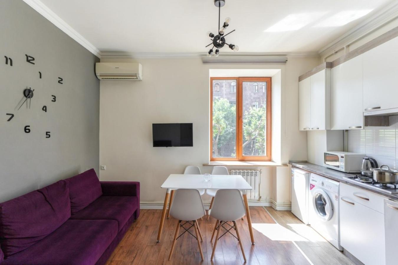 Ris Central Apartments יירבאן מראה חיצוני תמונה