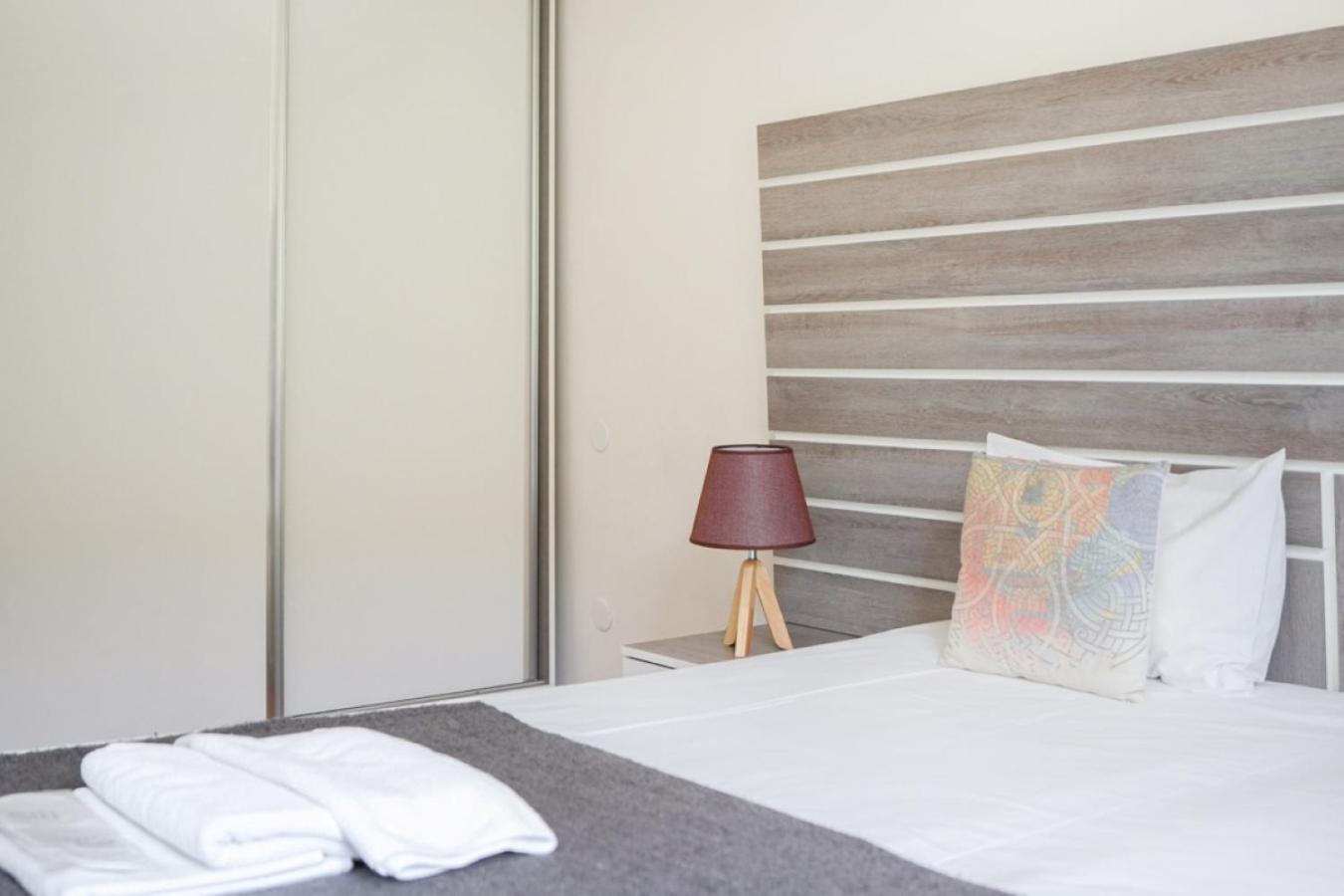 Ris Central Apartments יירבאן מראה חיצוני תמונה